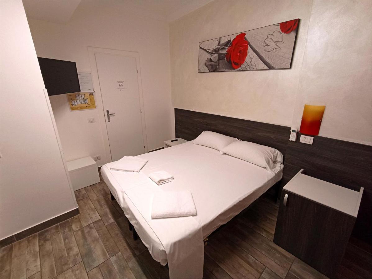 Tiburtina Guesthouse Rom Exteriör bild